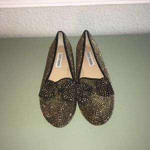 Studded gold flats with bow